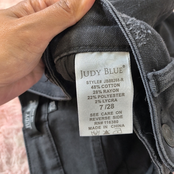 Judy Blue Skinny Fit Distressed Jeans Size 7/28 - Picture 11 of 11